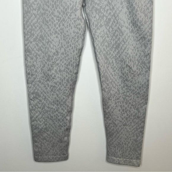 AERIE Offline 7/8 Legging Hi Rise Animal Snake Print - Picture 4 of 7